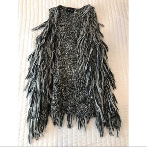 DO+BE Black and White Fridge Vest